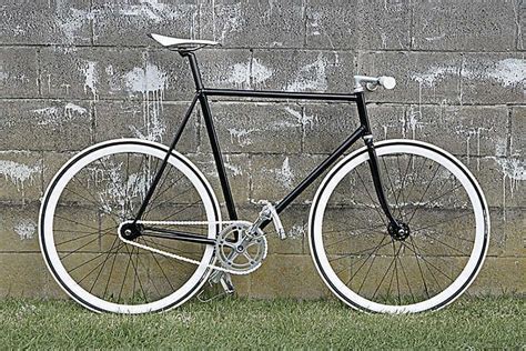 Stories about retro bikes on topgear.com.ph. Pin by Aestheory _ on Bicycle | Fixie bike, Fixie, Retro bike