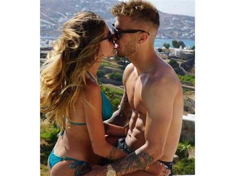 Mittelfeldspieler fc bayern münchen instagram : Chiara Nasti e il calciatore Niklas Dorsch: la nuova ...