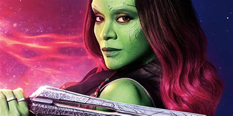 Emlékeztető lény, a veszedelmes bérgyilkosnő, gamora, és a bosszúszomjas drax, a film a galaxis őrzői james gunn marvel disney. Zoe Saldana megmutatta egy videóban, hogyan maszkírozzák ...