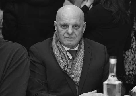 Jovan jovica stanišić is a serbian former intelligence officer who served as the head of the state security service within the ministry of. Preminuo Jovica Savić - nula49.com