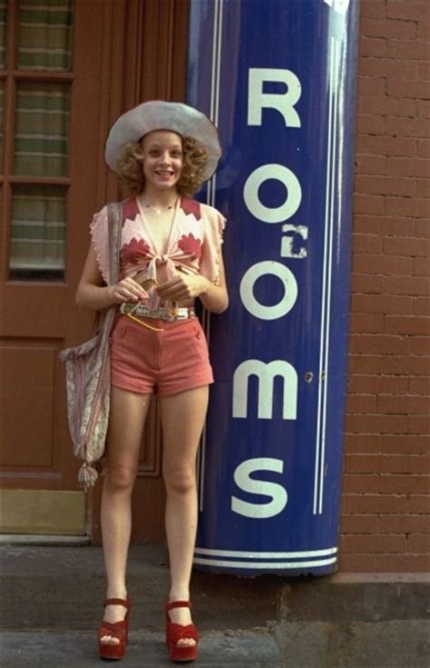 Jodie foster and robert de niro in taxi driver (1976). Galore Darlings: Bleached Talk New EP "For The Feel ...