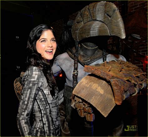 In 2008, blair reprised her role as liz sherman in guillermo del toro's hellboy ii: Full Sized Photo of selma blair hellboy 2 21 | Photo ...