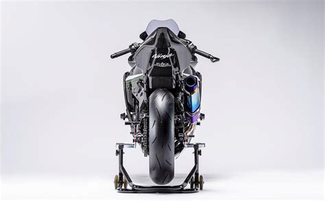 Kawasaki has shown off the new ninja 250 with 4 cylinder engine. 4-Cylinder Kawasaki Ninja 250 (ZX-25R) Racer Custom ...