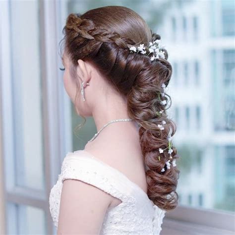 Cute #prom #updo with #braids. 60 ทรงผมเจ้าสาวชุดราตรี สวยเลอค่า - Thainarak.net