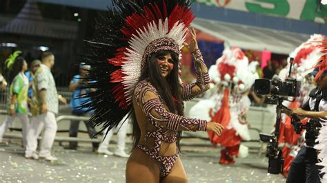 Viviane araújo, elaine azevedo e cacau protásio brigaram (foto: Rainha Anima O Carnaval Do Atltico Em | The Mill Co. Project