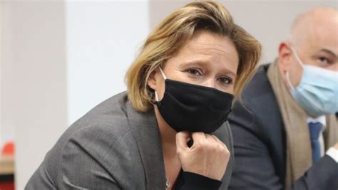 Grégoire joined emmanuel macron's en marche! Olivia Grégoire: seulement 1% des associations ont eu ...