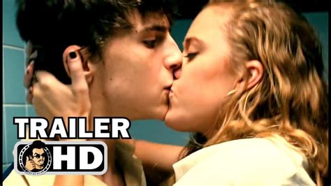 A teen winds up in over his head while dealing drugs with a rebellious partner and chasing the young man's enigmatic sister during the summer of 1991 that he spends in cape cod, massachusetts. Hot Summer Night Streaming - Hot Summer Nights Streaming Where To Watch Online : A boy comes of ...