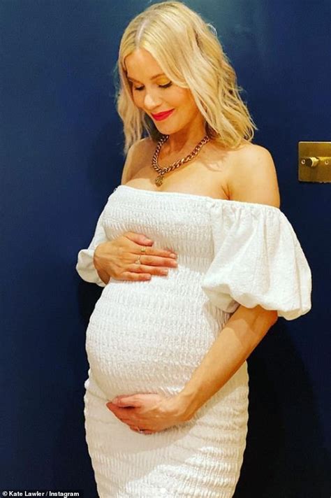 Explore tweets of kate lawler @katelawler on twitter. Pregnant Kate Lawler displays her growing baby bump as she ...