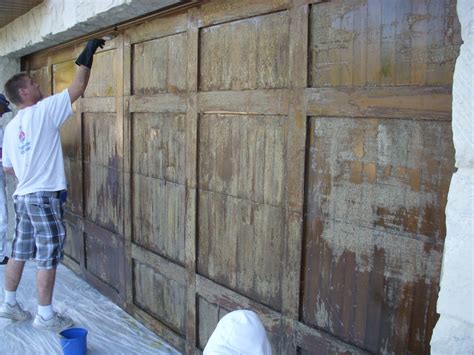 Mid south door works with refinishing wood doors, refinishing interior doors, refinishing exterior doors, and even refinishing wood furniture. Painting Tampa Bay: Refinishing wood doors