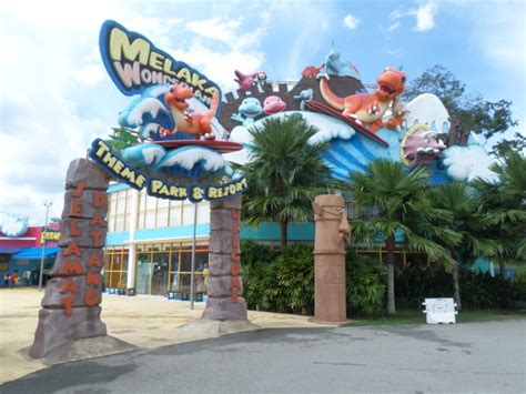 Yang penting sekali, anda tidak perlu menghabiskan sangat popular di melaka lantaran dilengkapi dengan kemudahan rekreasi dan permainan air yang menepati tahap antarabangsa. Melaka Wonderland Theme Park & Resort | Taman Tema Air ...