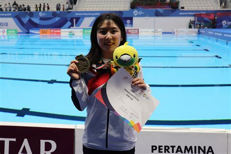 She played for incheon heungkuk life pink spiders. 서울신문 '1m 스프링' 동메달 김수지 "부상때문 연습 한 ...