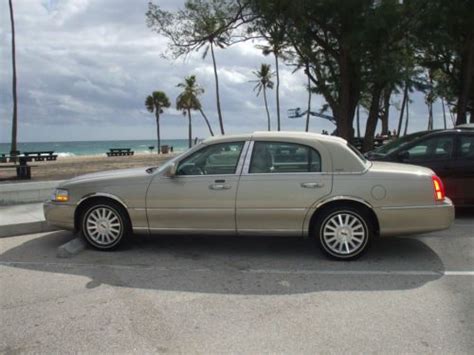 9 search results for lincoln town car from 2004. Find used 2004 Lincoln Towncar Ultimate with wery low ...