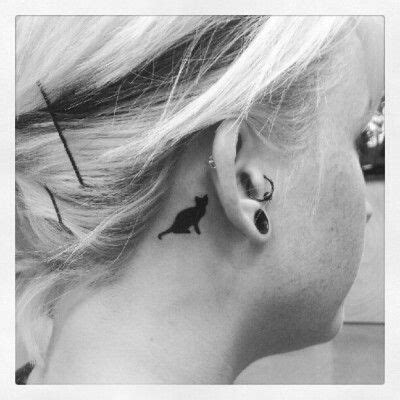 Behind the ear, tattoos could be very painful. Tiny Black Cat behind the ear. | Cat tattoo, Black cat ...