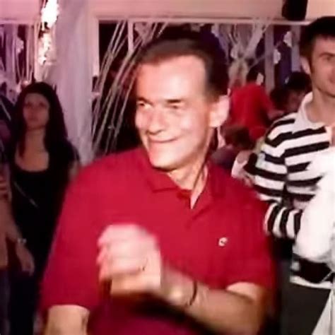 Ludovic orban a vizitat la finele săptămânii trecute mai multe obiective din județul călărași. Ludovic Orban dansând pe melodii diferite - YouTube