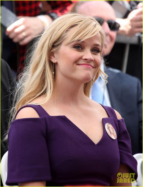 When i was a kid, i loved the undertaker, and then. Kate Hudson & Reese Witherspoon Honor Goldie Hawn & Kurt ...