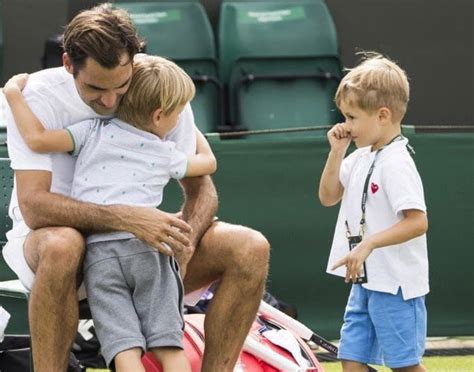 Roger federer and his wife mirka haven't found it easy getting his children to pick up a racket. Roger Federer Kids : Who Are Roger Federer S Kids ...