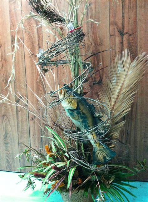 I tried a lot of different methods to try to preserve a few of the flowers from my mom's funeral to *hopefully* have for my wedding. Father's Day arrangement by Sweet Expressions Florist ...