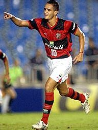 Contudo, foi somente um ano mais tarde, durante as finais da copa do brasil de 2006, que seu nome. Deus é Flamengo!!!: 23/03/08 - 30/03/08