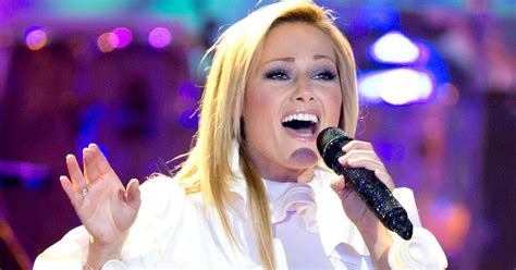 Helene fischer tickets für die helene fischer tour 2021. Nachholtermin bestätigt: Helene Fischer tritt 2021 in ...