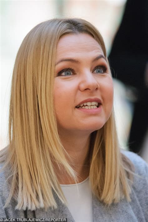 Katarzyna bujakiewicz zrzeknie się mandatu radnej wielkopolskiego sejmiku. Katarzyna Bujakiewicz nie boi się kalorii. Aktorka ma do ...