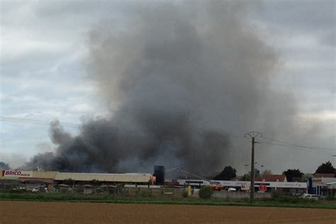 Sur la plage de colleville montgomery, débarquèrent les. Près de Caen, le supermarché Auchan de Colleville ...