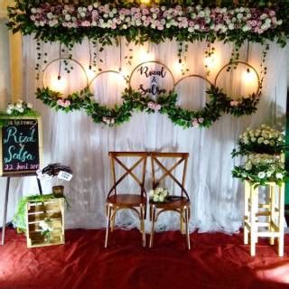 Lihat ide lainnya tentang perkawinan, dekorasi, pernikahan. Ring Bunga Dekorasi Custom Nama Lingkaran Ranting Hias ...