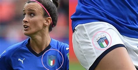 Die italienische nationalmannschaft wird zukünftig in einem grünen trikot des sportartikelherstellers puma auflaufen. Italienische Frauen-Nationalmannschaft wird Sterne los ...