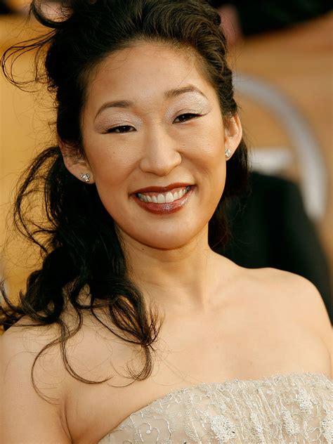 I apologize for the narrow. Sandra Oh | POPSUGAR Entertainment