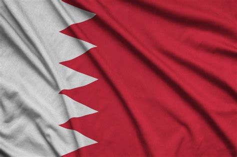 Abonniere envato elements für unbegrenztes herunterladen von stock video gegen eine monatliche gebühr. Bahrain-flagge gekräuselt winkeln makro nahaufnahme schuss ...