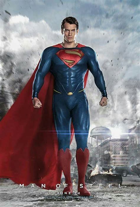 Here's henry cavill in the new superman suit on the 'batman v superman' set, as well as a supporting character we weren't expecting to see. Superman Henry Cavill | Superman henry cavill, Superman ...