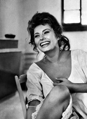 Her celebrity career as an actress has. DUSTY: Sophia Loren´s spaghetti Con Pomodoro Crudo