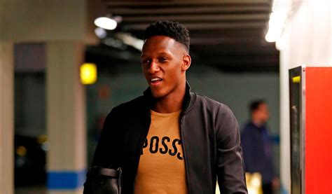 Find out everything about yerry mina. OFICIAL: Yerry Mina en problemas por publicidad de ...