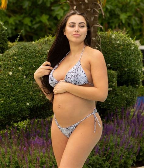 «marnie rose bingham was born at 17.26 today and weighing 8lb 2. Marnie Simpson Sexy Pregnant - Fappenist