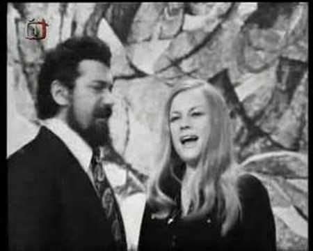 Video clip and lyrics hrom aby do tě lásko by eva pilarová. Eva Pilarova - Babiccina Krabicka 1963 - YouTube | Hudba ...