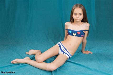 10 gb | total pics: Nina - Star Sessions - Set 20 - ModelBlog