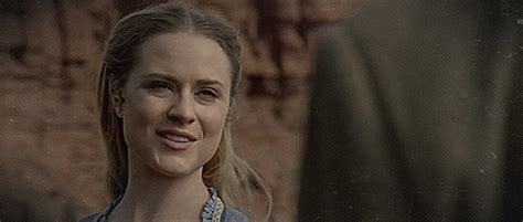 Higher resolution pictures are still reposts. spiderliliez | Evan Rachel Wood (as Dolores Abernathy ...