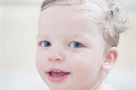 I couldn't do it while sober so i took a shot rating. My Mommywood: Bath Time with BOYS