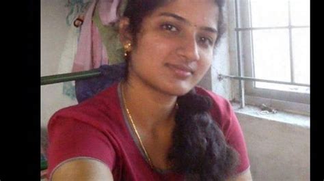 Tamil thevidiya item girls number. Tamil Erode Girl Roopali Malayaman Mobile Number ...