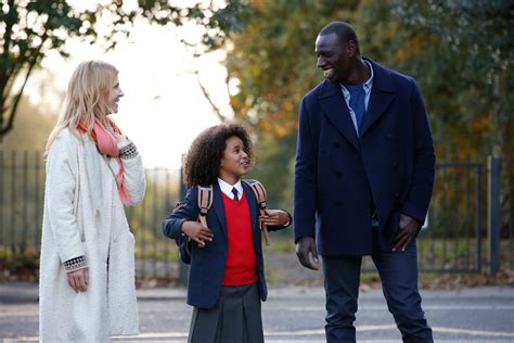 Samuel (omar sy) leidt een zorgeloos leven aan de zonnige zuidkust van frankrijk met veel feest en weinig verantwoordelijkheden. France : « Demain tout commence », le nouveau film ...