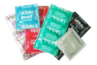 What are the different sizes of condoms. Indian Men Small Penis Is Giving Condom Manufacturers ...