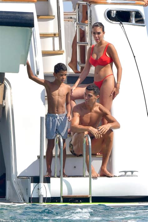 Rumours have been swirling that cristiano ronaldo and his girlfriend georgina rodriguez are expecting another baby, but in hello!'s sister. Ronaldo soaks up in Saint Tropez with his bikini-clad ...