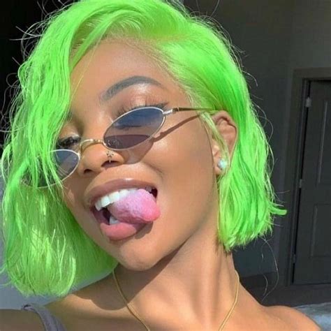 I wanted to show you how i achieved my beautiful hair color. A true slime @dearra ... | Hair styles, Green hair ...