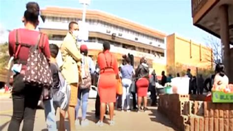 Sassa has paid the r350 grant to only 116,867 people image: Sassa to pay 300 000 people the social relief grant | SA Life