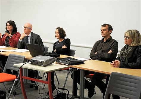 Construction du siege social de saveol. Le Télégramme - Briec-de-l'Odet - Collège Pierre-Stéphan. Du breton si l'effectif est là