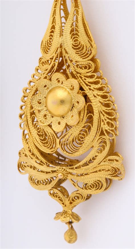 Biography, official website, pictures, videos from youtube, mp3. Antique Georgian Gold Filigree Earrings For Sale at 1stdibs