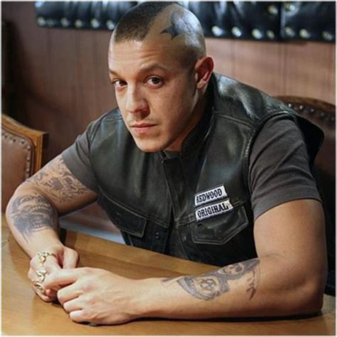 An adrenalized drama with darkly comedic undertones that explores a notorious outlaw motorcycle club's (mc) desire to protect its livelihood while ensuring that their simple, sheltered town of charming, california remains exactly that, charming. 139 best images about Sons of Anarchy on Pinterest