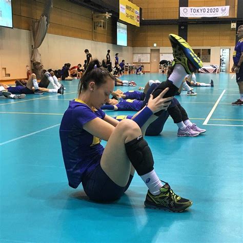 O brasil volta a jogar. Seleção brasileira feminina de vôlei inicia preparação em ...