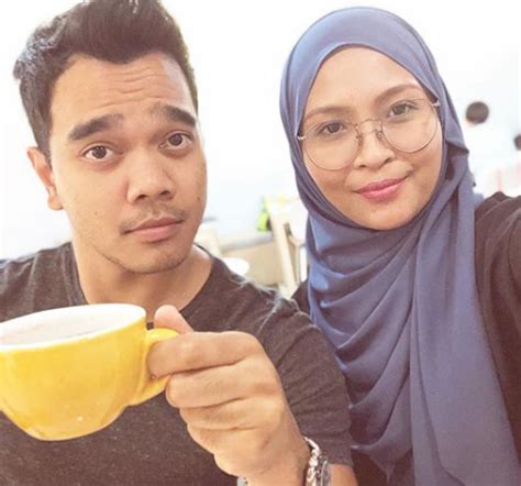 Siti nordiana merupakan penyanyi yang berasal dari malaysia. "Lagu Baru Tak 'Leman' Sangat,Tak Moden Sangat. Dia Tengah ...