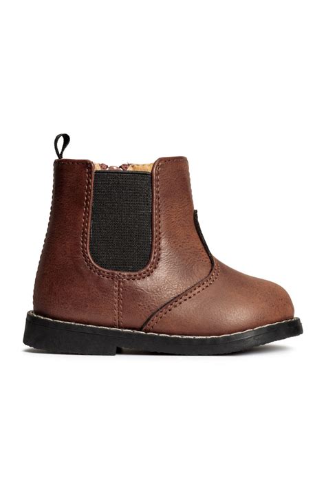 So i recently picked up a chelsea boot from h&m in which i have been looking forward to owning. Chelsea Boots | Brown | SALE | H&M US