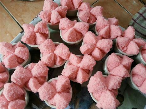 Bahan yang harus disediakan : Resep Kue Mangkung Tape Singkong Mekar Merona Paling Enak